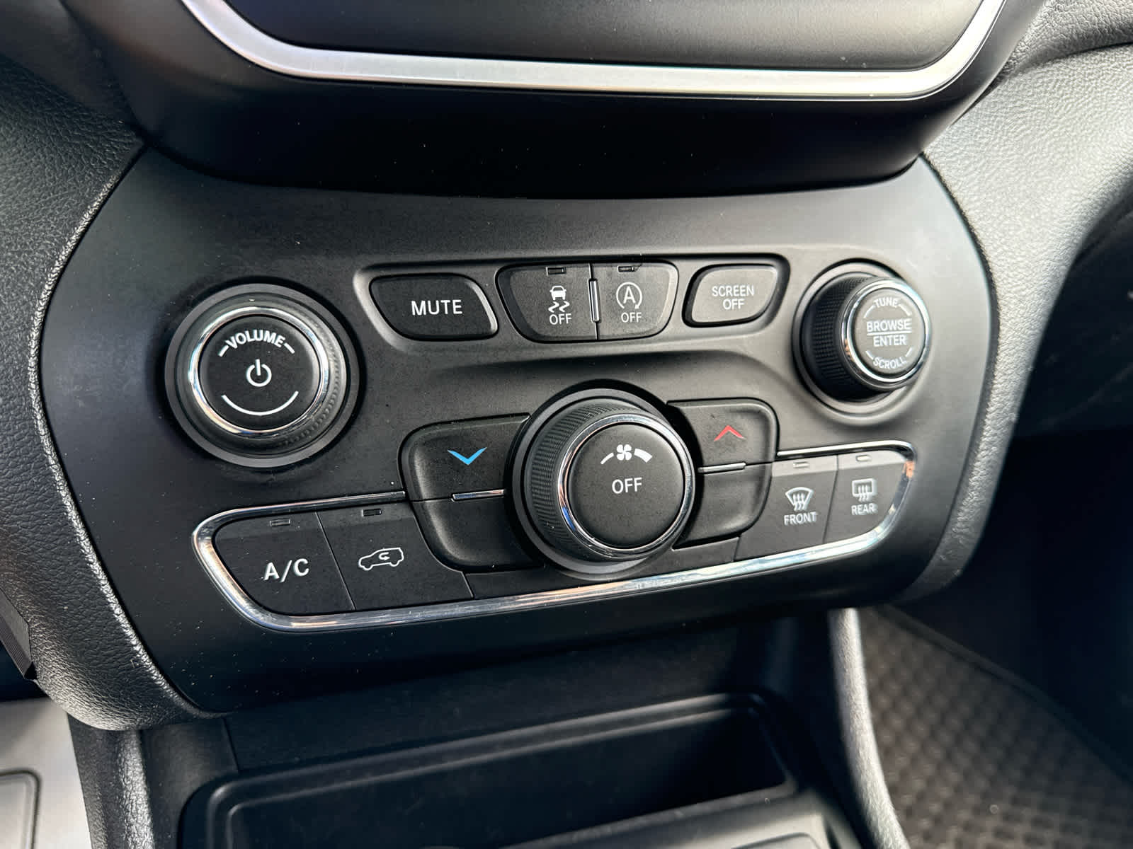 2019 Jeep Cherokee Latitude Plus 4x4