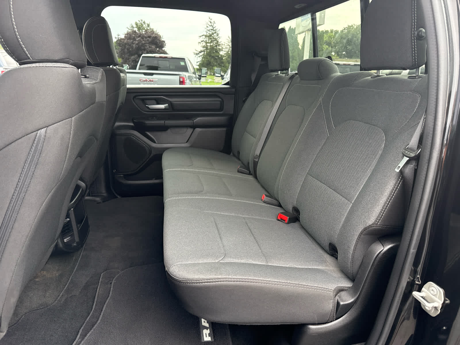 2024 RAM 1500 Tradesman Crew Cab 4x4 5'7" Box