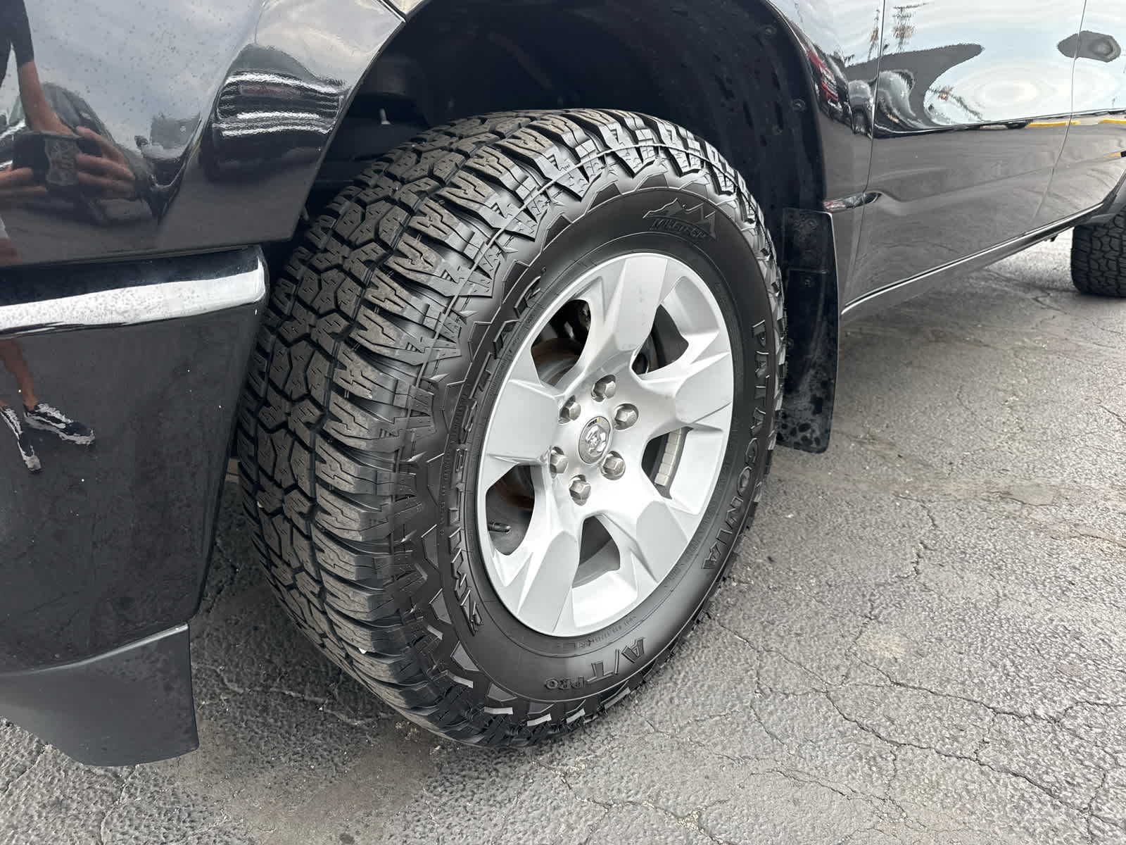 2024 RAM 1500 Tradesman Crew Cab 4x4 5'7" Box