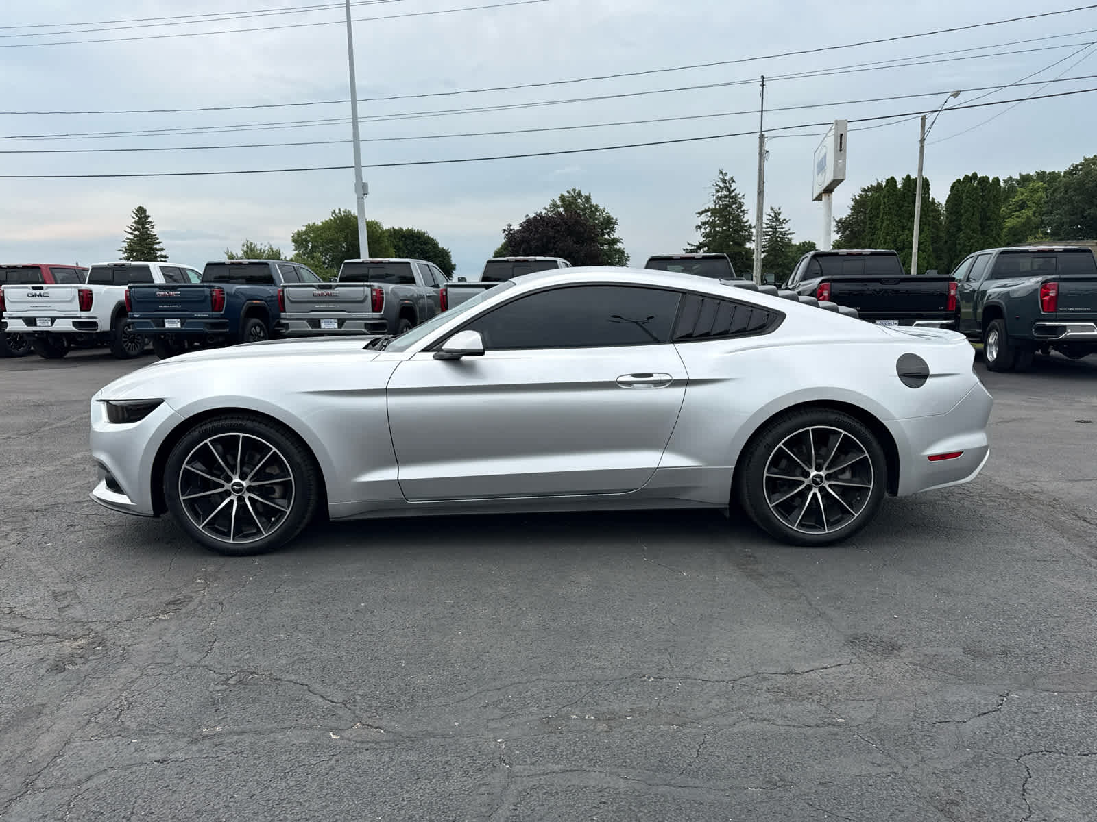 Used 2015 Ford Mustang EcoBoost with VIN 1FA6P8TH0F5412572 for sale in London, OH