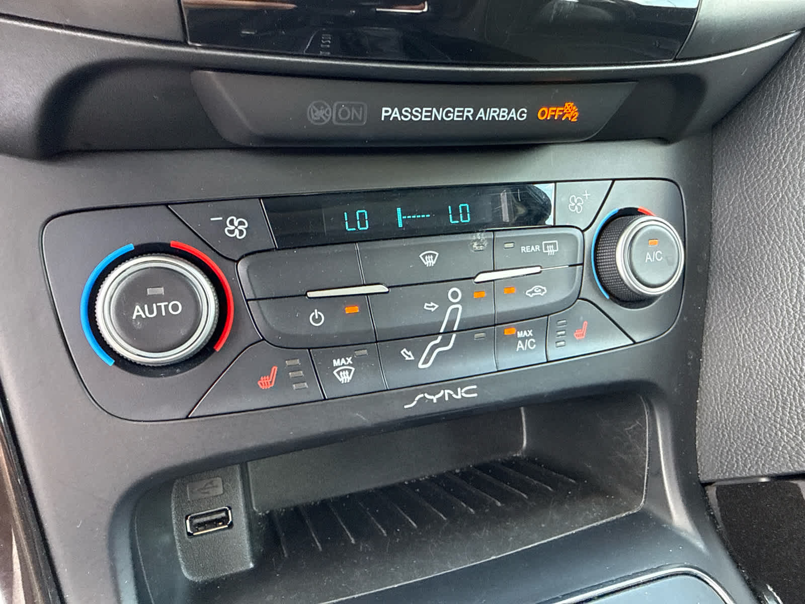 2018 Ford Focus Titanium
