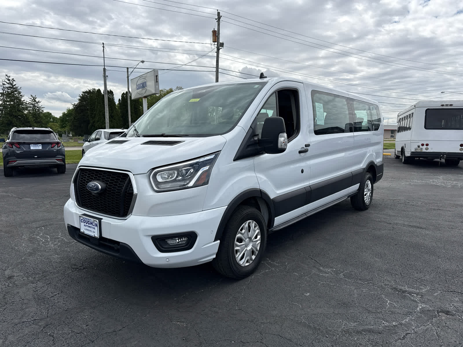 2023 Ford Transit 350 XL Low Roof Sliding Pass. 148's photo