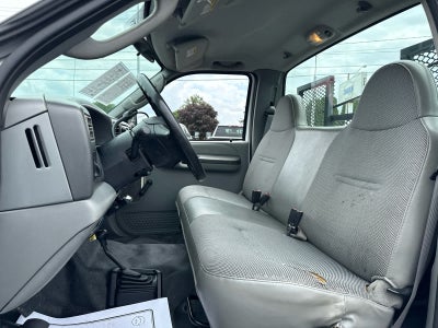 2004 Ford Super Duty F-350 DRW XL