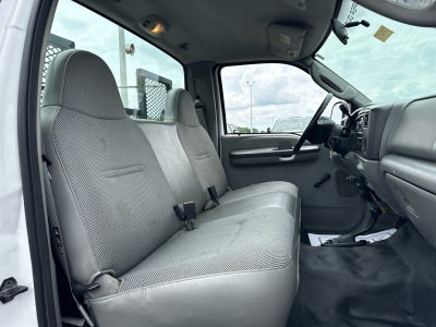2004 Ford Super Duty F-350 DRW XL