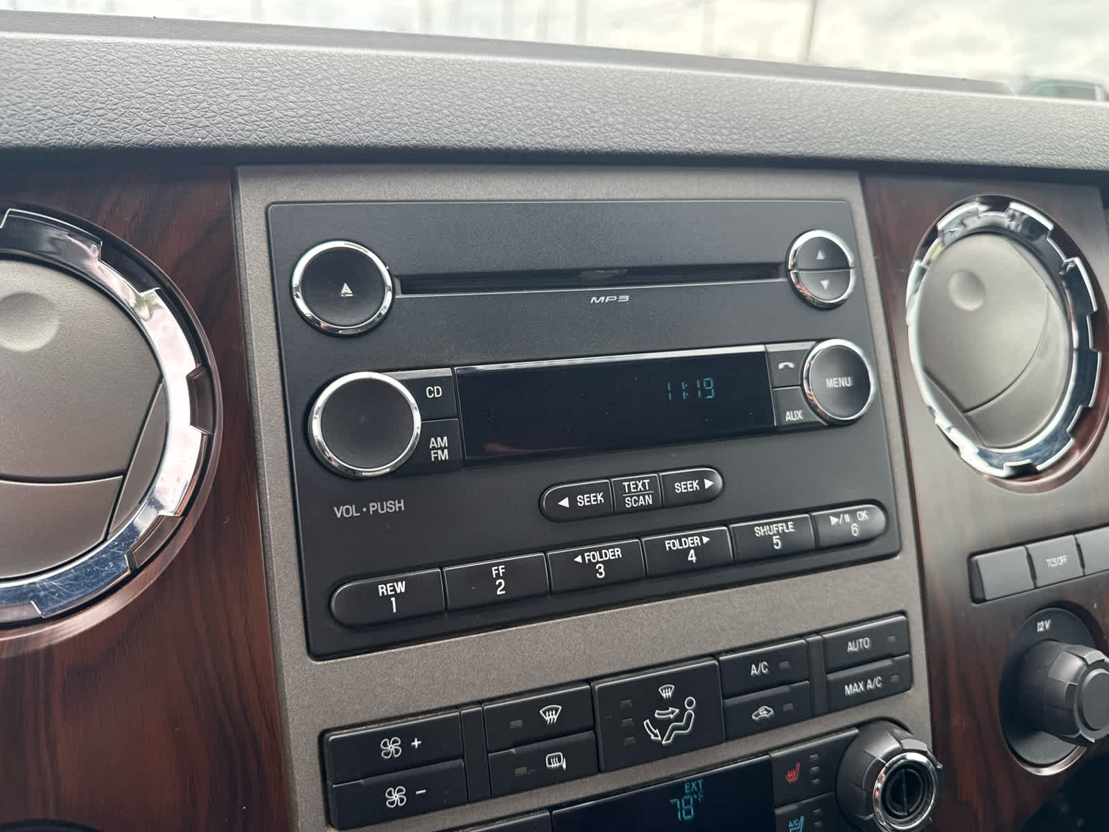 2011 Ford Super Duty F-350 DRW XL
