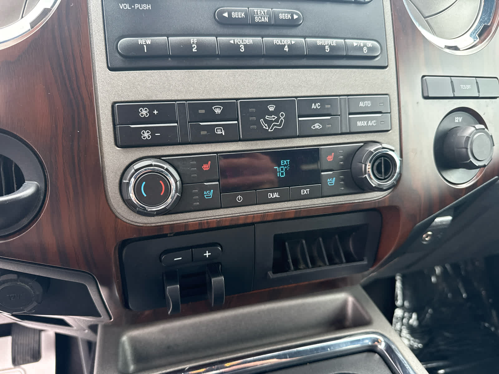 2011 Ford Super Duty F-350 DRW XL