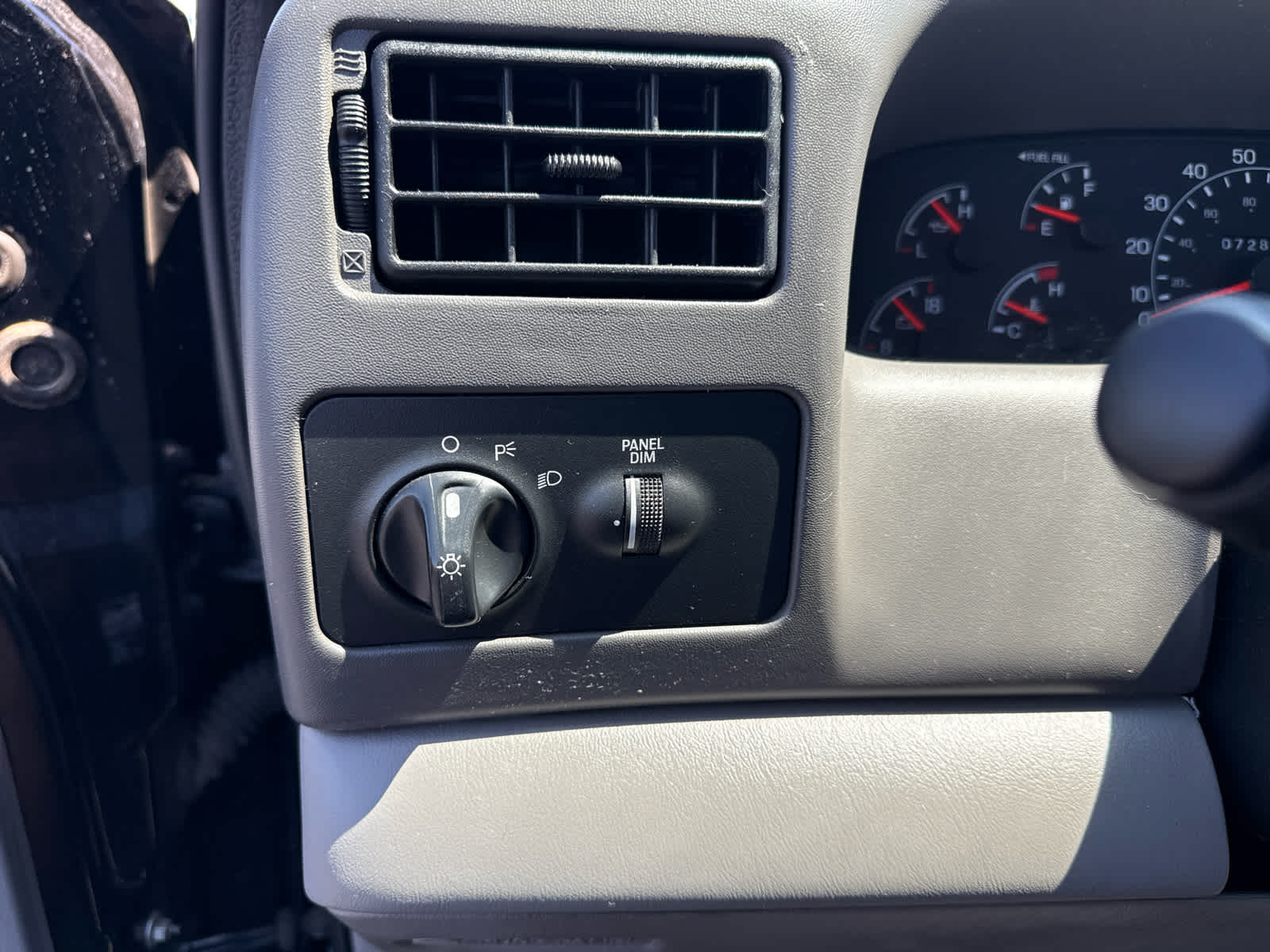 2000 Ford Super Duty F-350 DRW XL