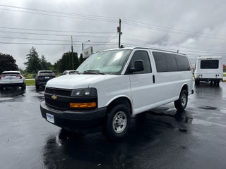 2023 Chevrolet Express Passenger 3500 1LS