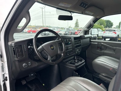 2023 Chevrolet Express Passenger 3500 1LS