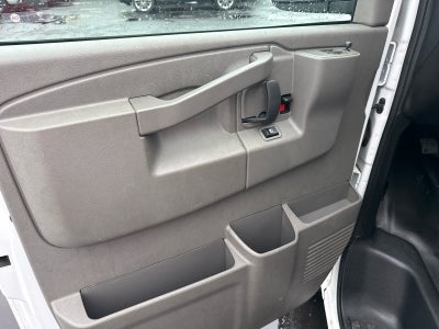 2023 Chevrolet Express Passenger 3500 1LS