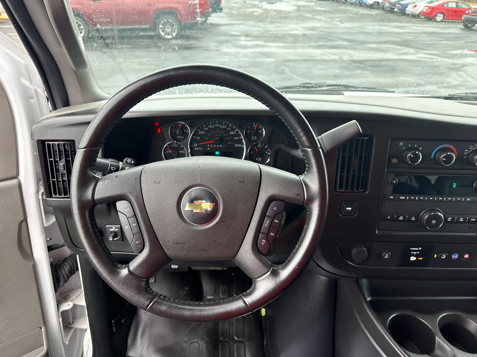 2023 Chevrolet Express Passenger 3500 1LS