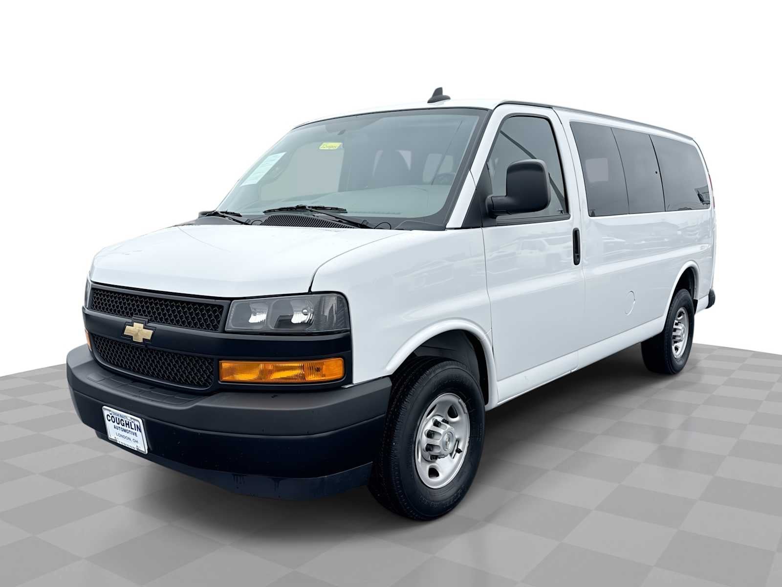 2023 Chevrolet Express 3500 LS's photo