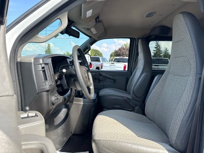 2024 Chevrolet Express Passenger 3500 1LT