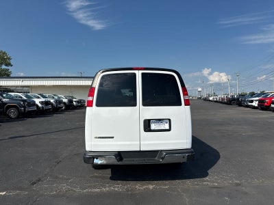 2024 Chevrolet Express Passenger 3500 1LT