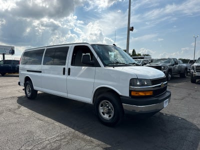 2024 Chevrolet Express Passenger 3500 1LT