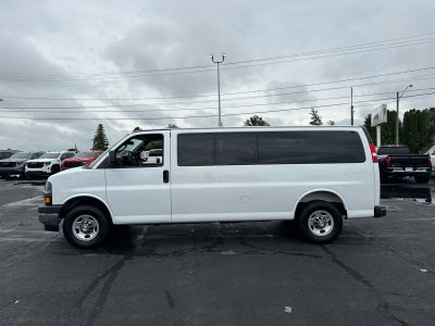 2025 Chevrolet Express Passenger 1LT