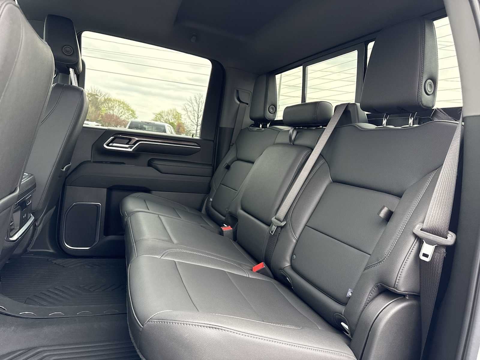 2025 Chevrolet Silverado 3500 HD LTZ