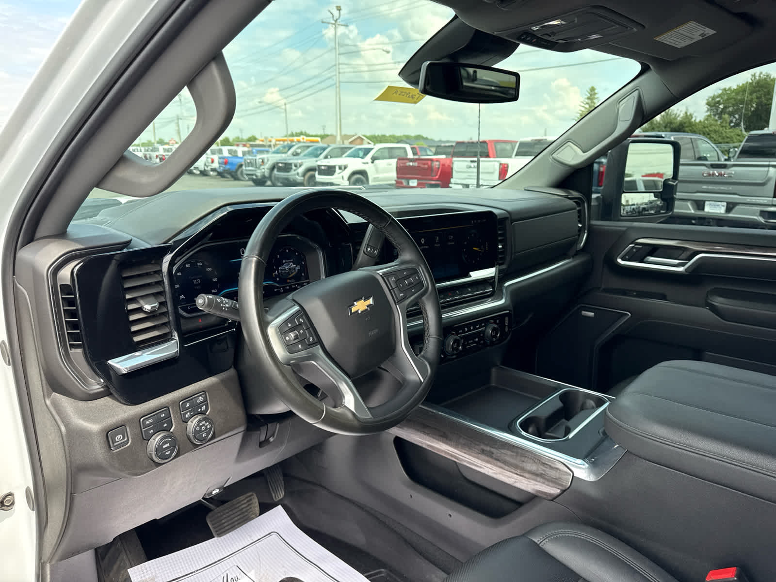 2025 Chevrolet Silverado 3500 HD LTZ