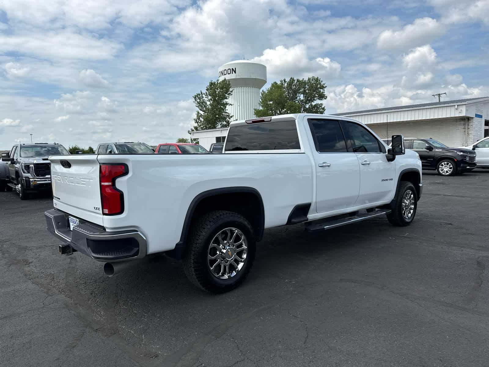 2025 Chevrolet Silverado 3500 HD LTZ