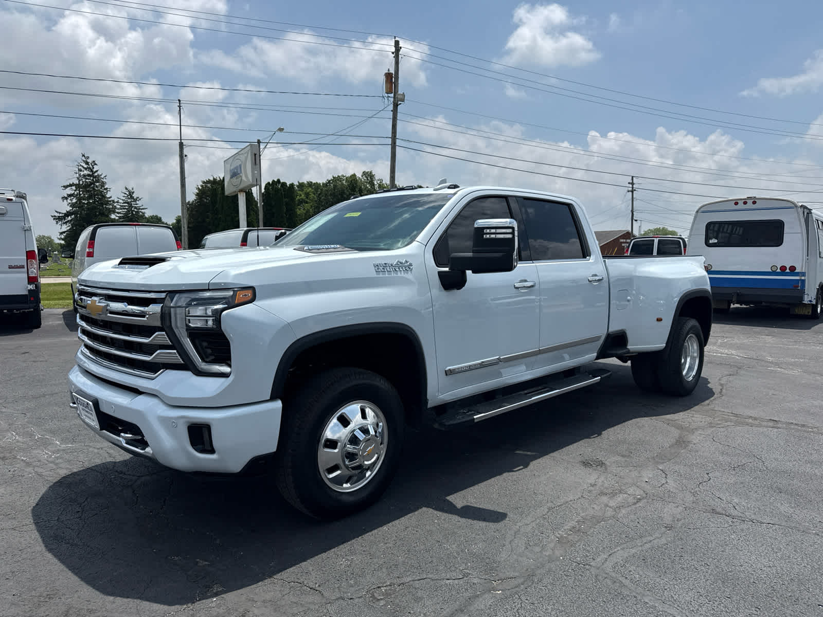 2026 Chevrolet Silverado 3500 HD High Country DRW