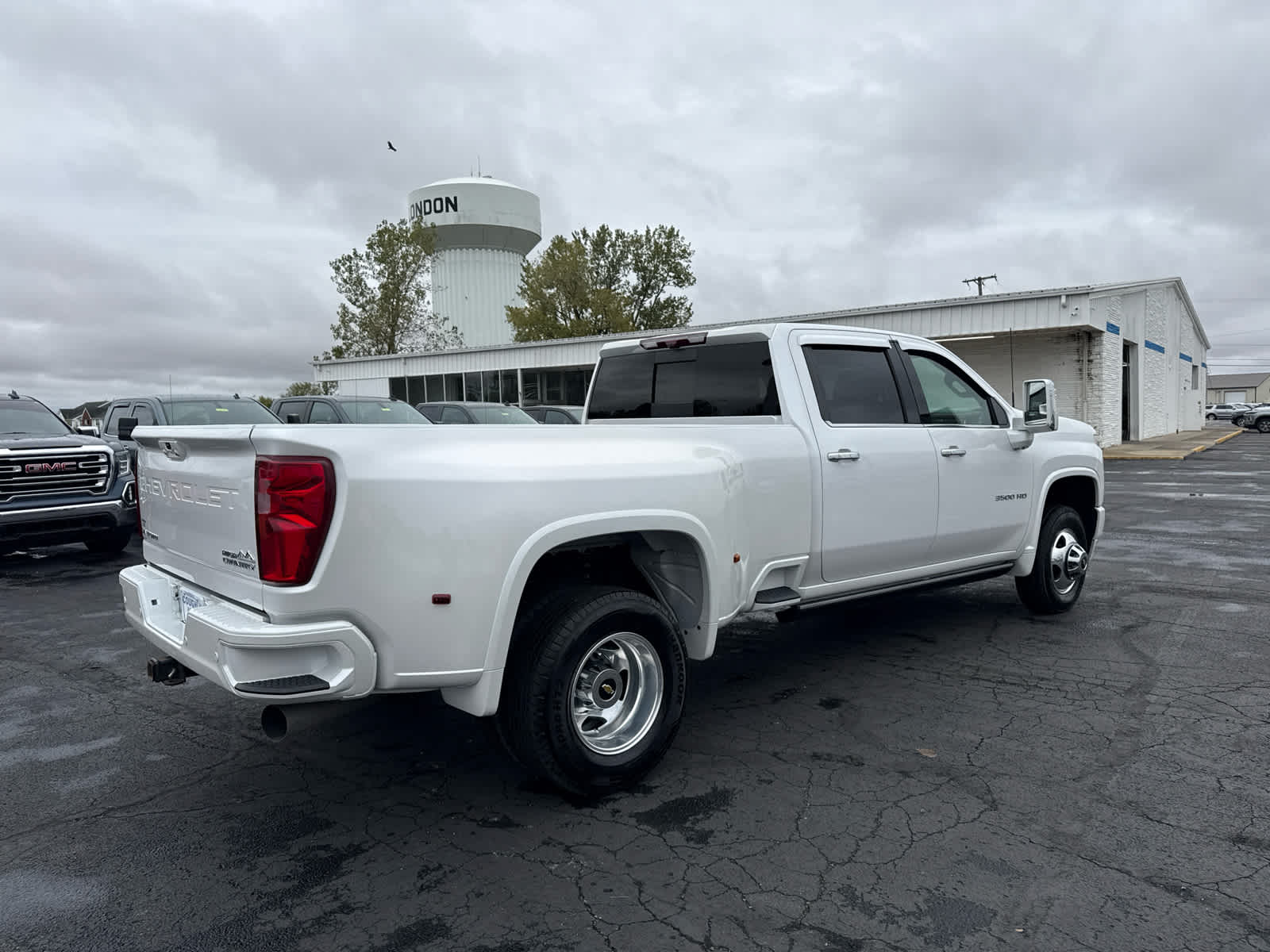 2022 Chevrolet Silverado 3500 HD High Country