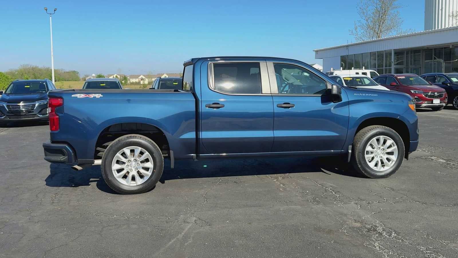 2023 Chevrolet Silverado 1500 Custom