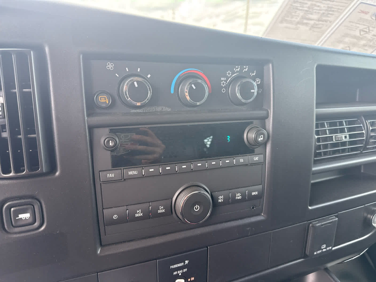 2025 Chevrolet Express Cargo WT