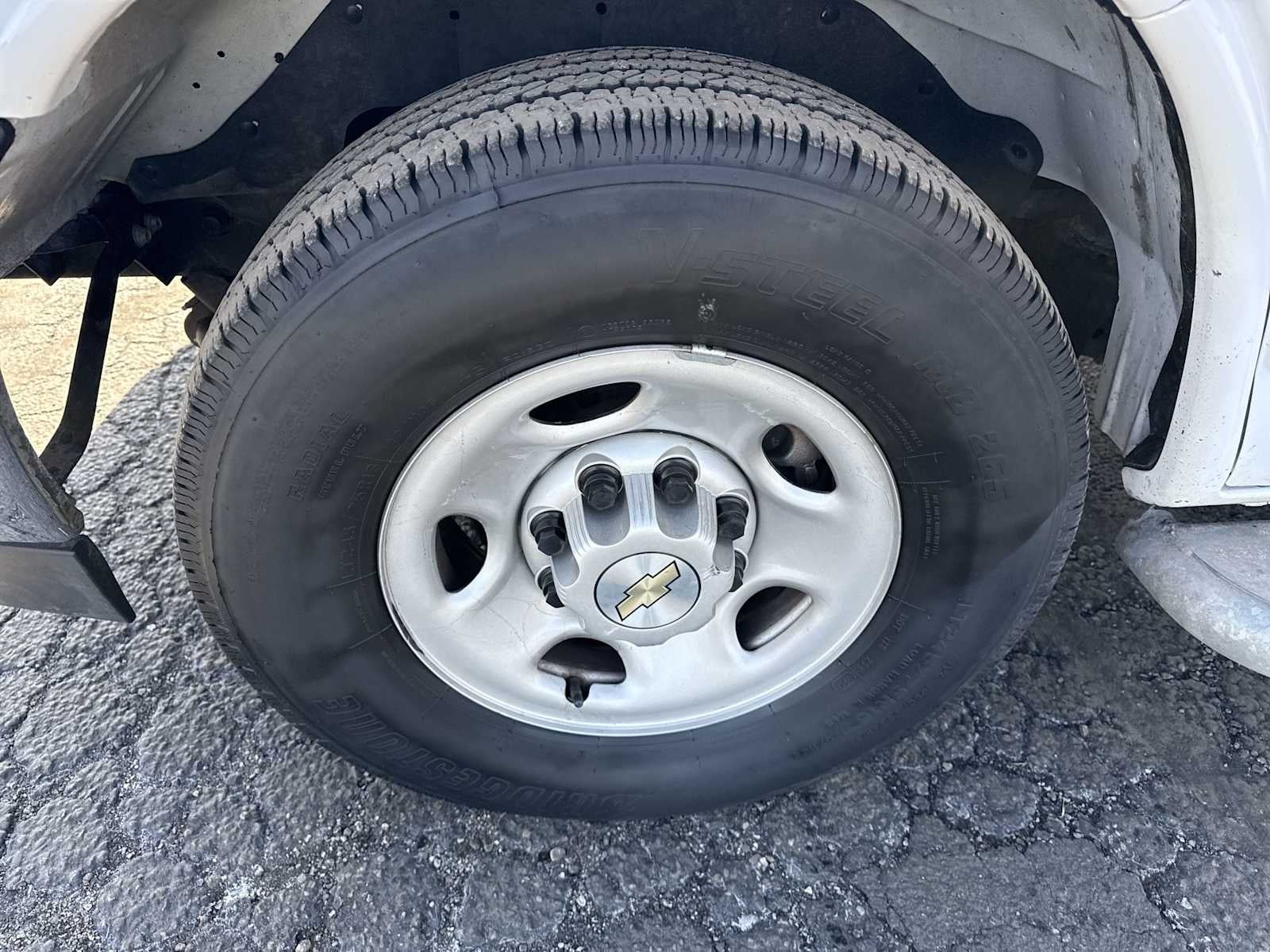 2024 Chevrolet Express Cargo 2500 WT