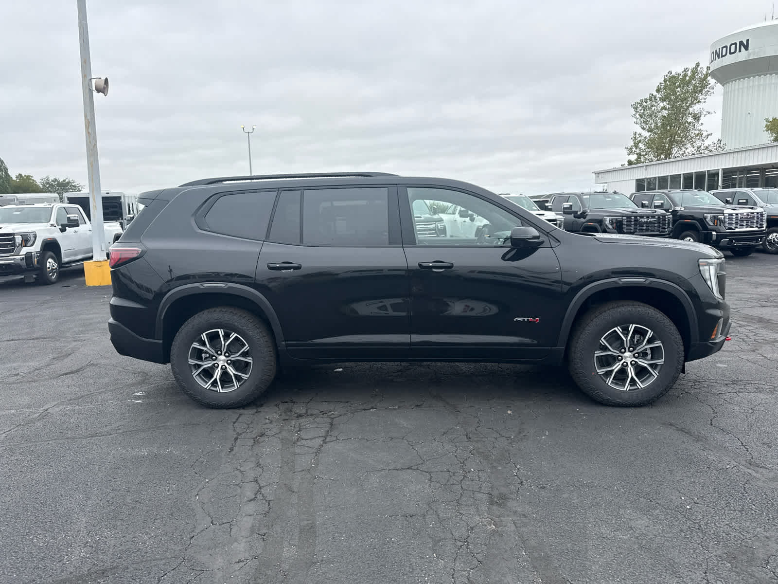 2027 GMC Acadia AT4