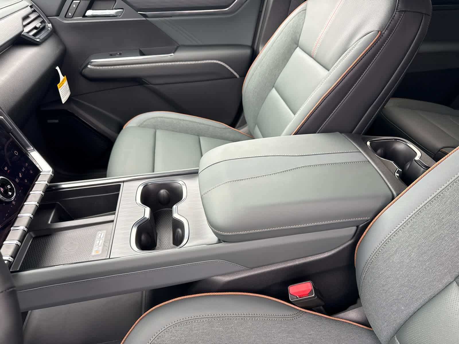 2027 GMC Acadia AT4