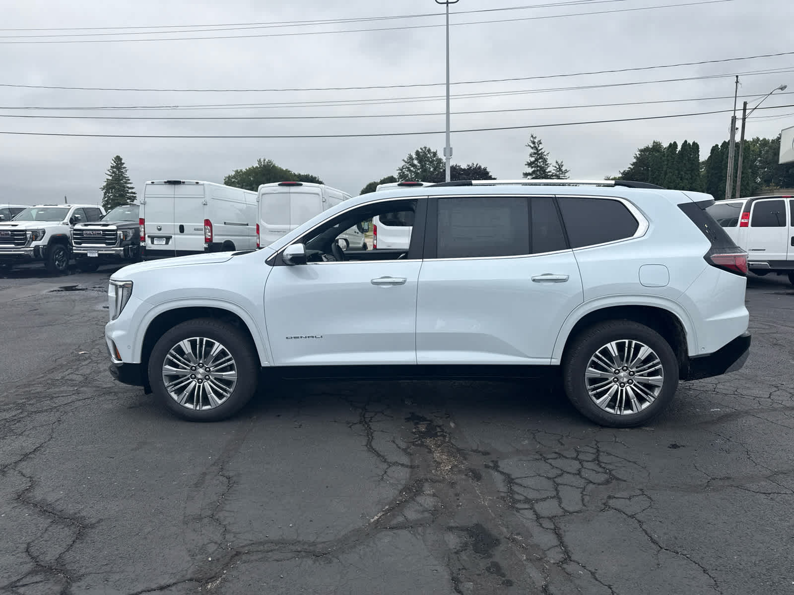 2027 GMC Acadia Denali