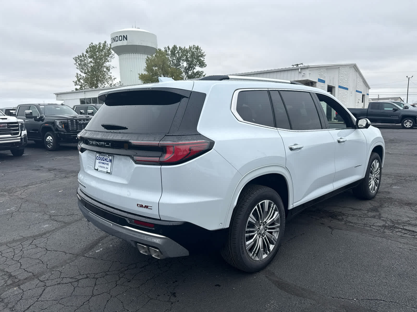 2027 GMC Acadia Denali
