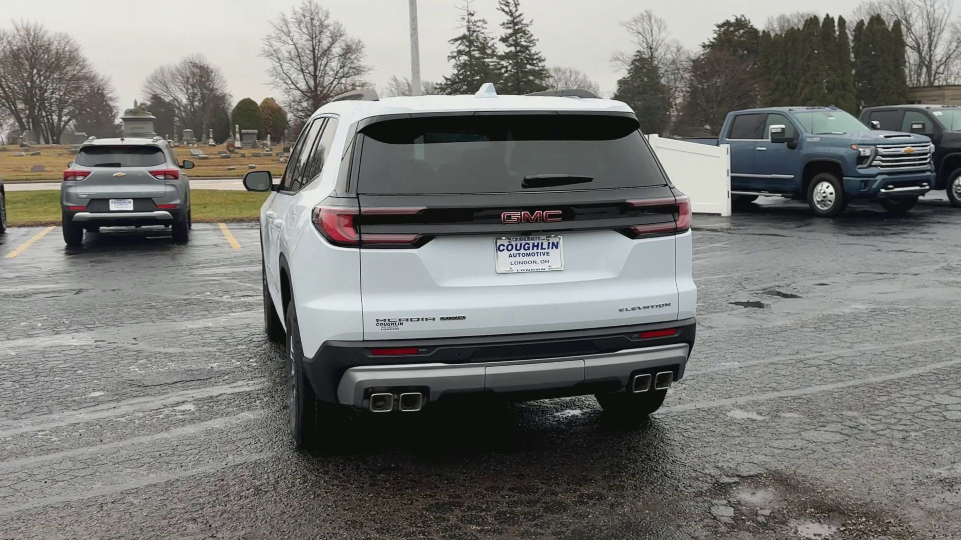 2026 GMC Acadia Elevation