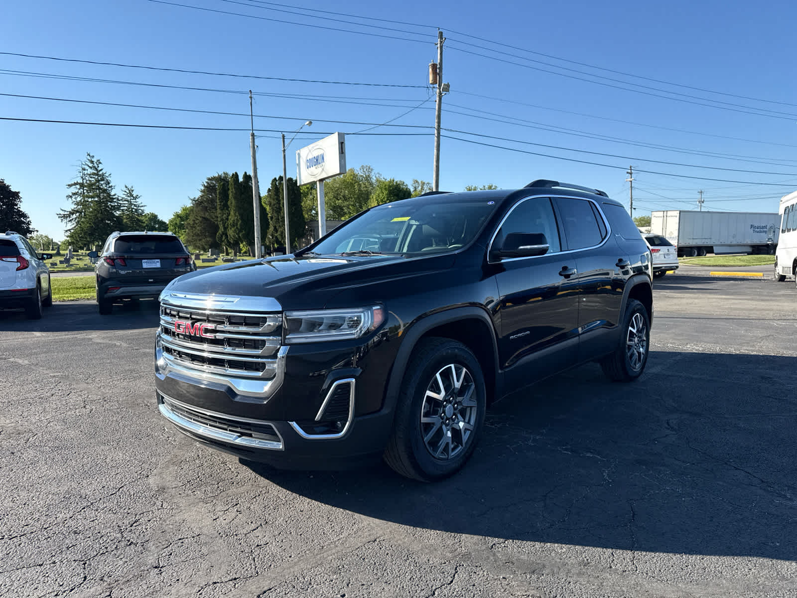 2023 GMC Acadia SLT AWD's photo