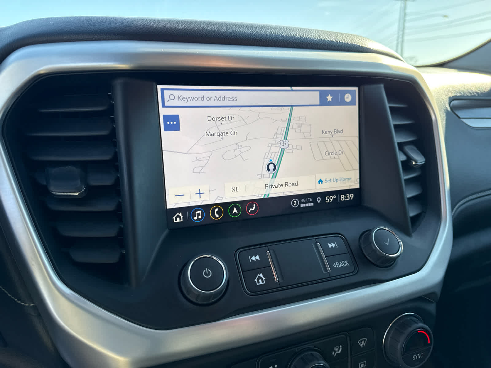 2023 GMC Acadia SLT