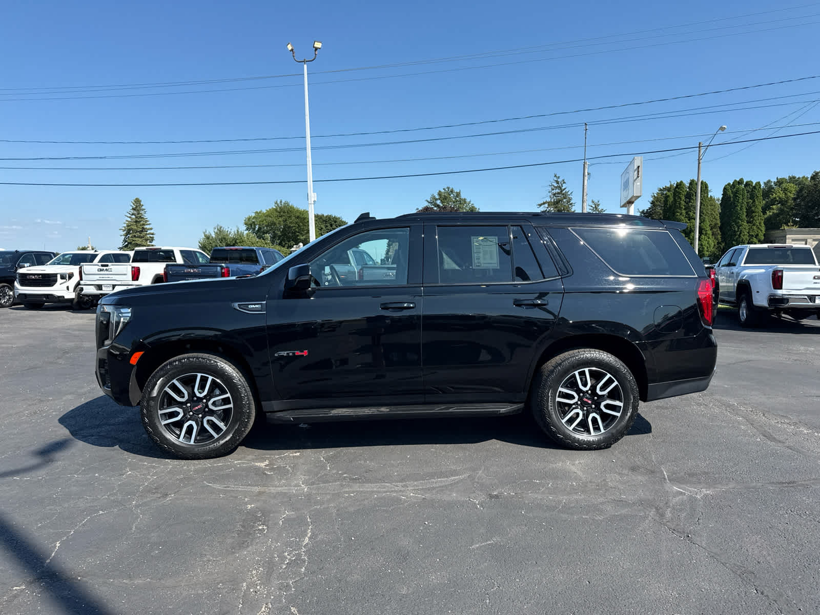2023 GMC Yukon AT4