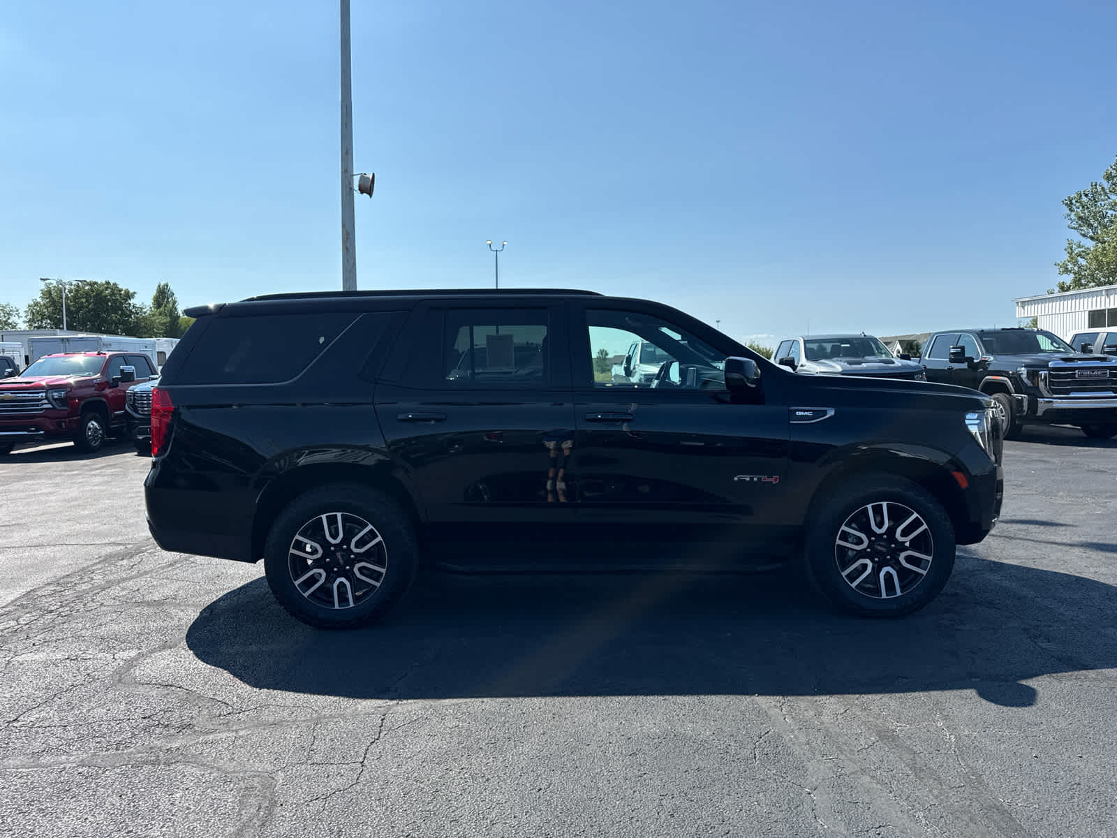 2023 GMC Yukon AT4