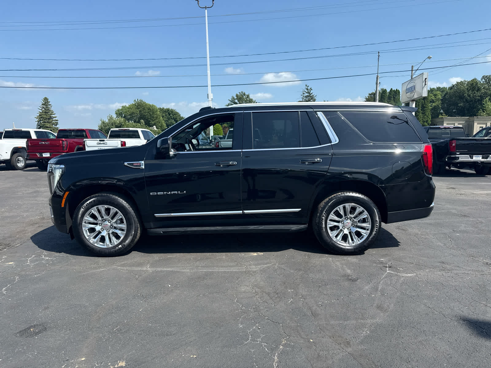 2025 GMC Yukon Denali