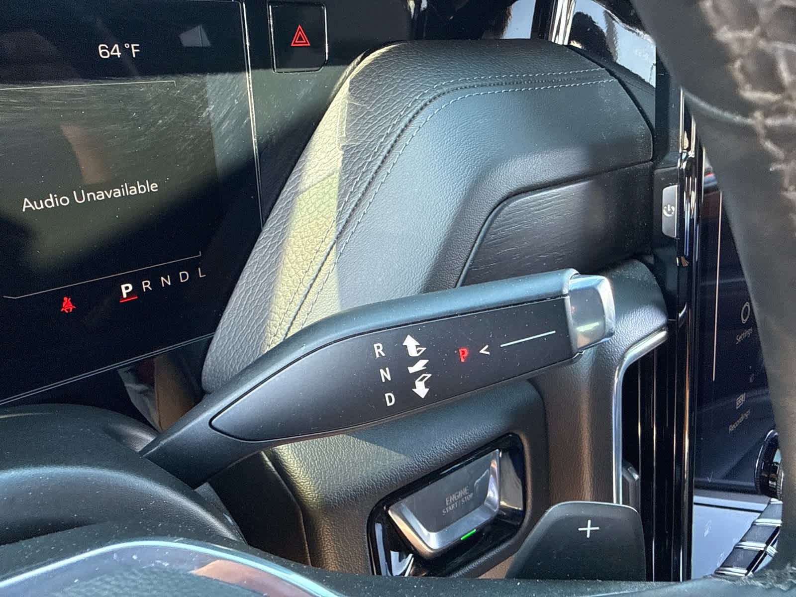 2025 GMC Yukon Denali - Photo 19