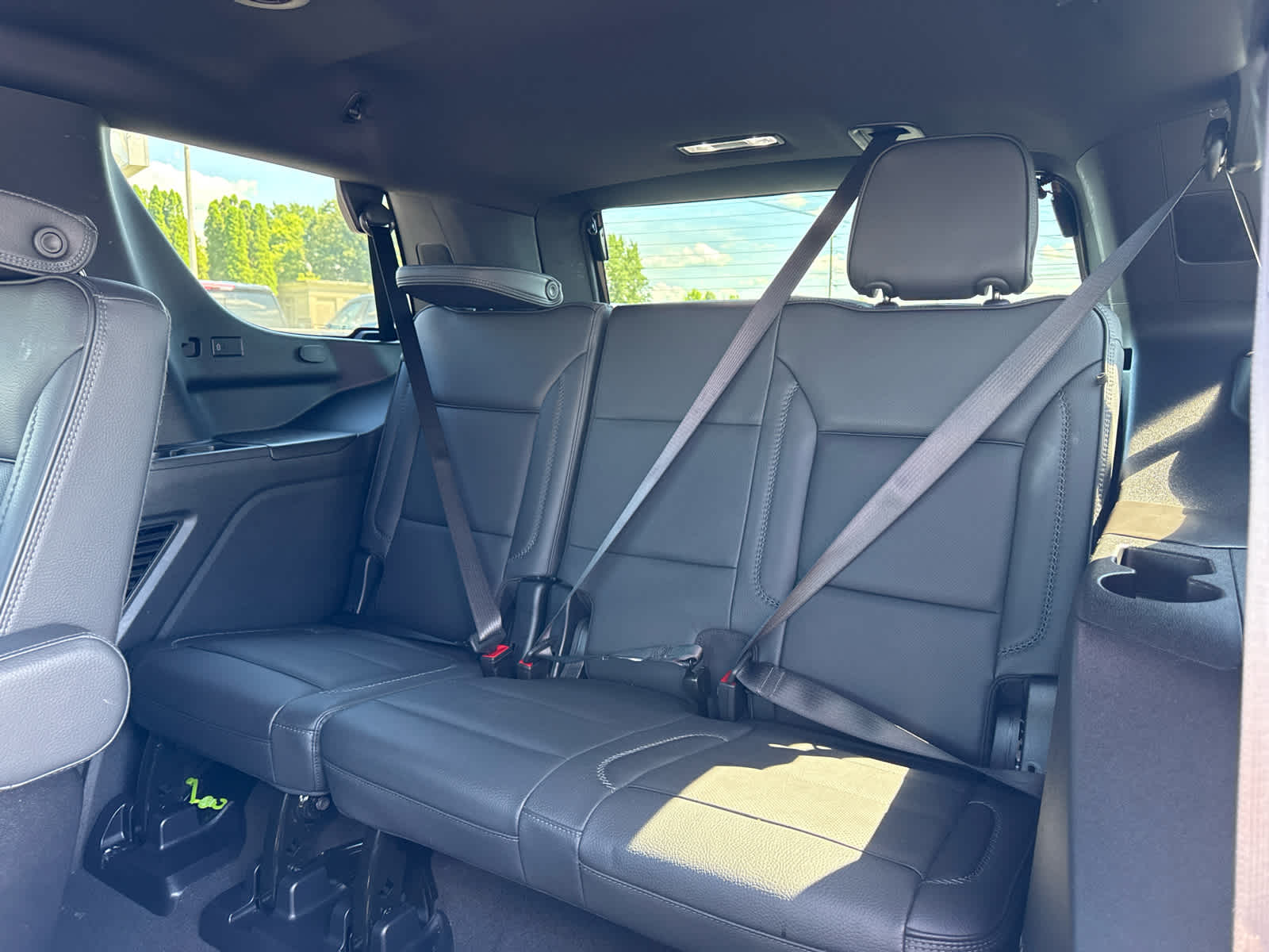 2025 GMC Yukon Denali - Photo 22
