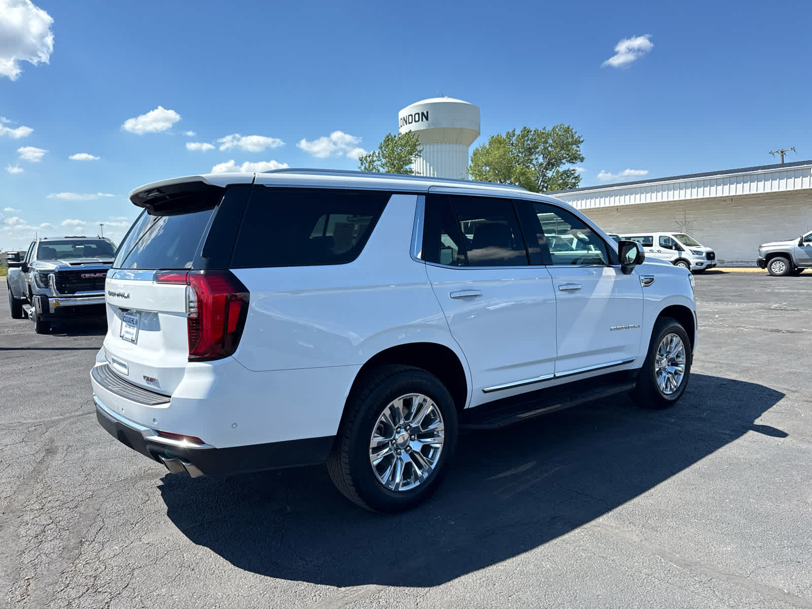 2025 GMC Yukon Denali