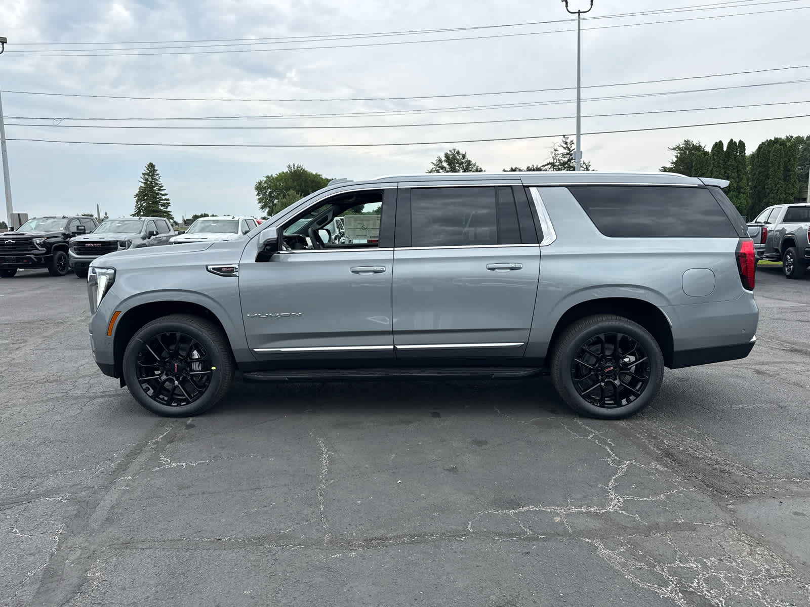 2026 GMC Yukon XL Elevation