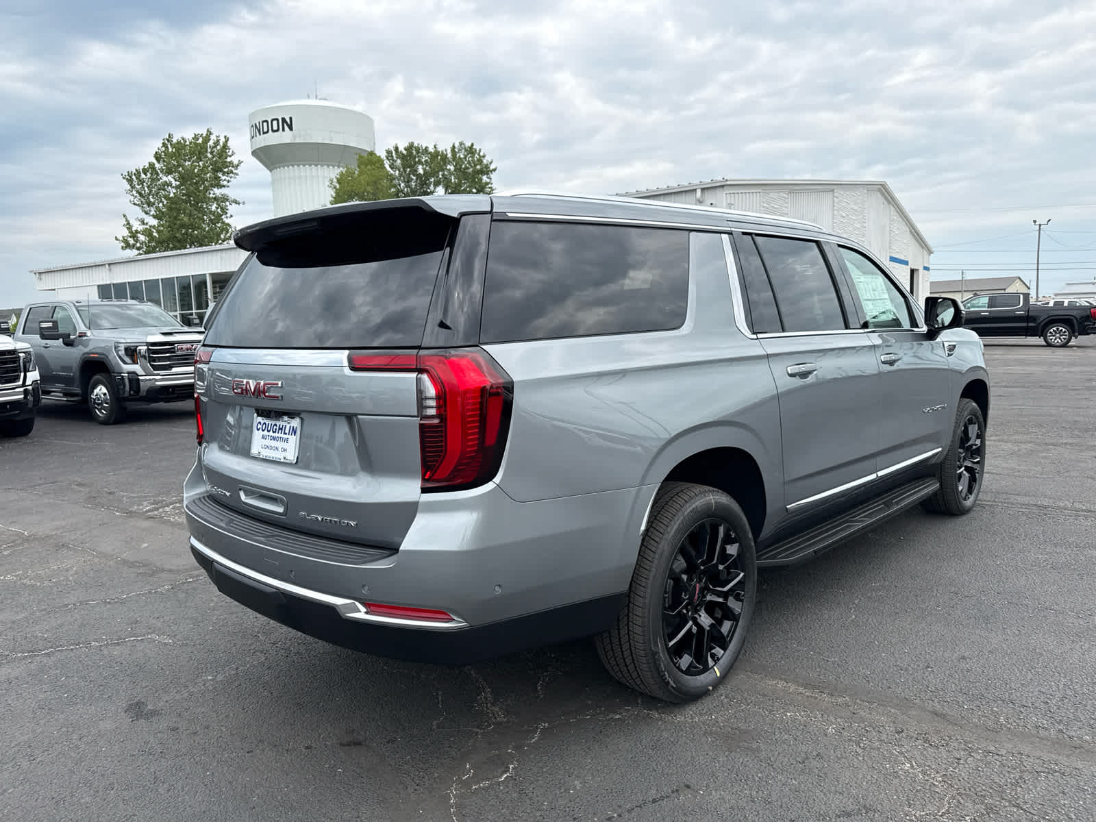 2026 GMC Yukon XL Elevation