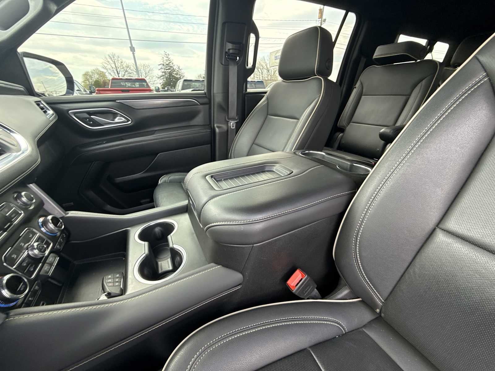 2024 GMC Yukon XL SLT