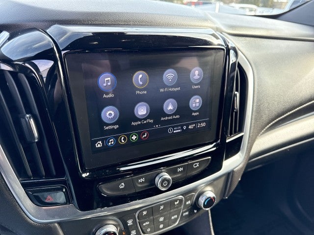 2022 Chevrolet Traverse LT Cloth