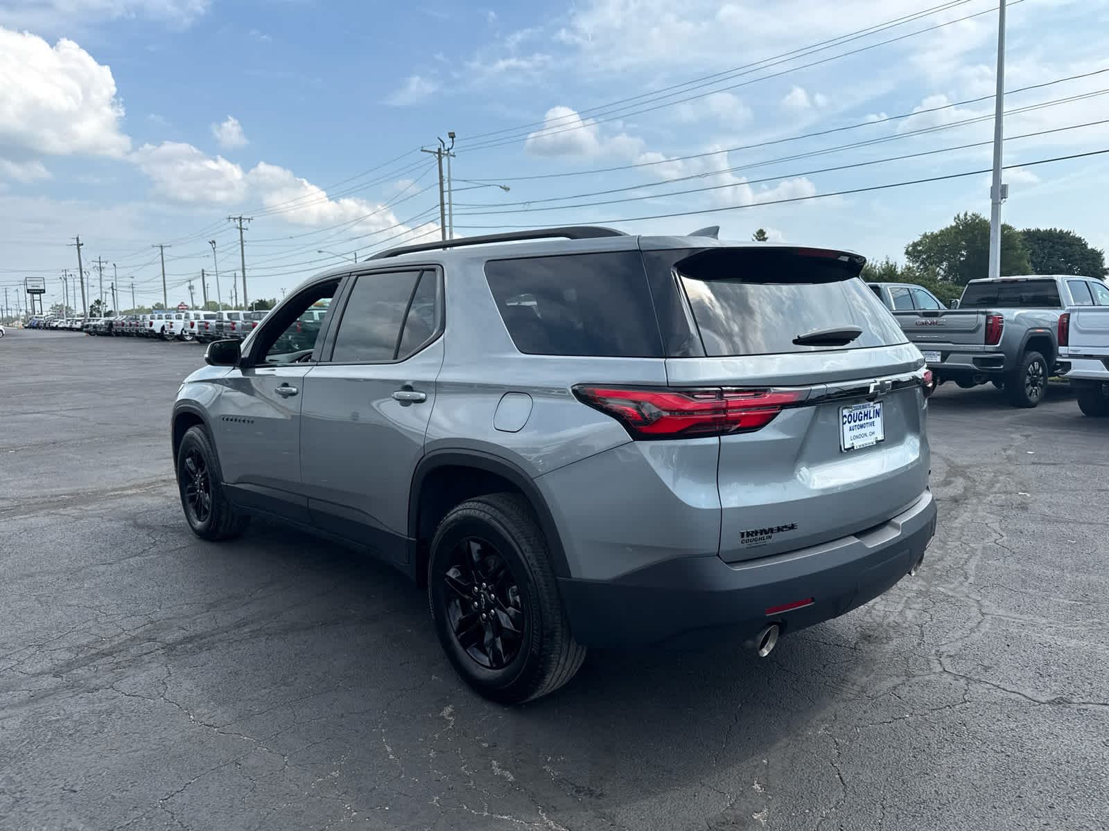 2023 Chevrolet Traverse LT Cloth