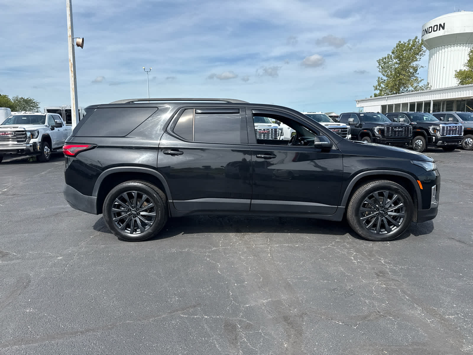 2022 Chevrolet Traverse RS