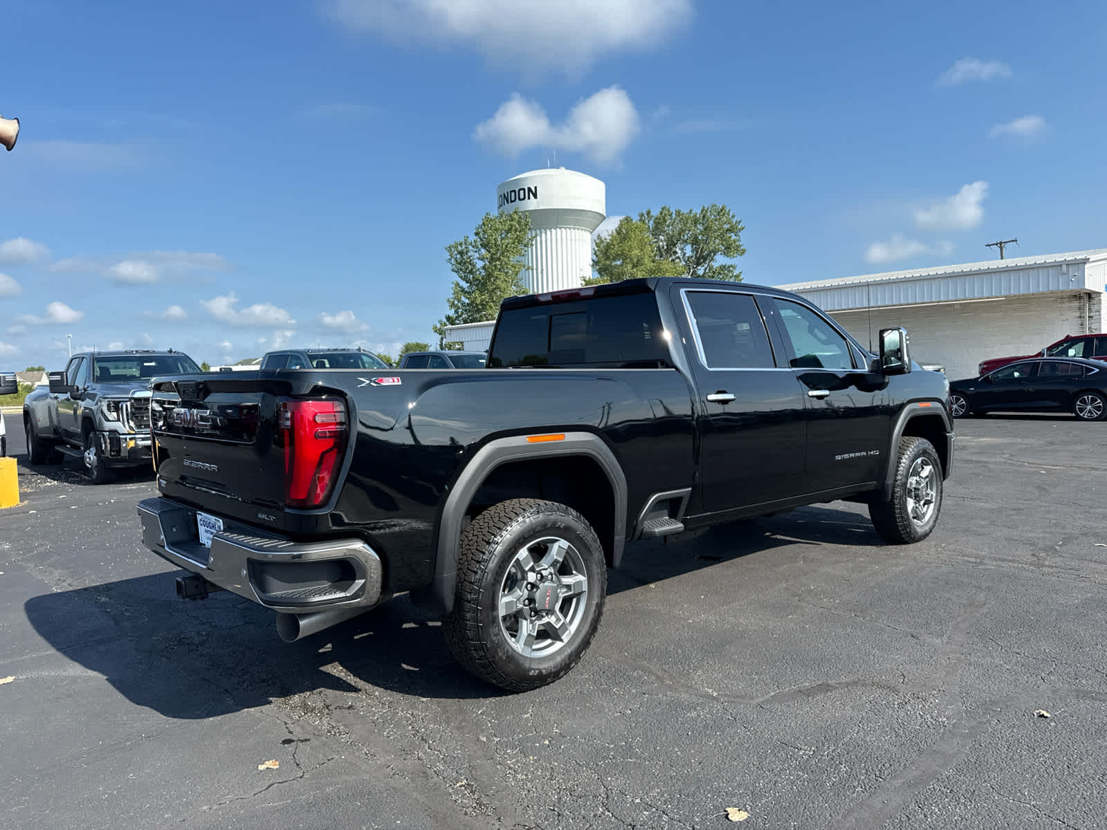 2026 GMC Sierra 2500 HD SLT