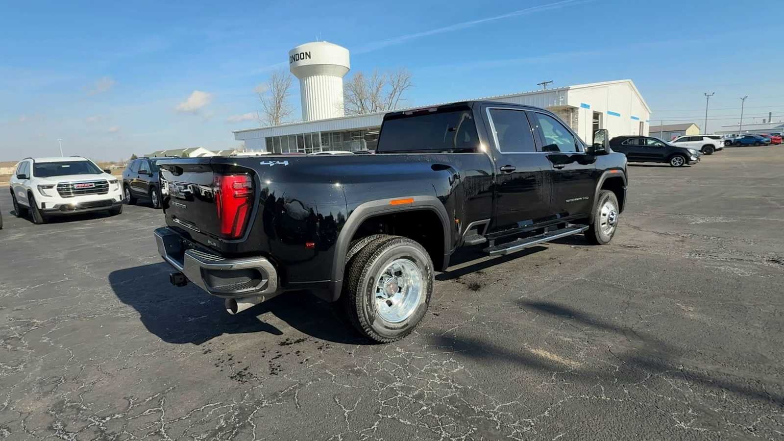 2026 GMC Sierra 3500 HD SLE DRW