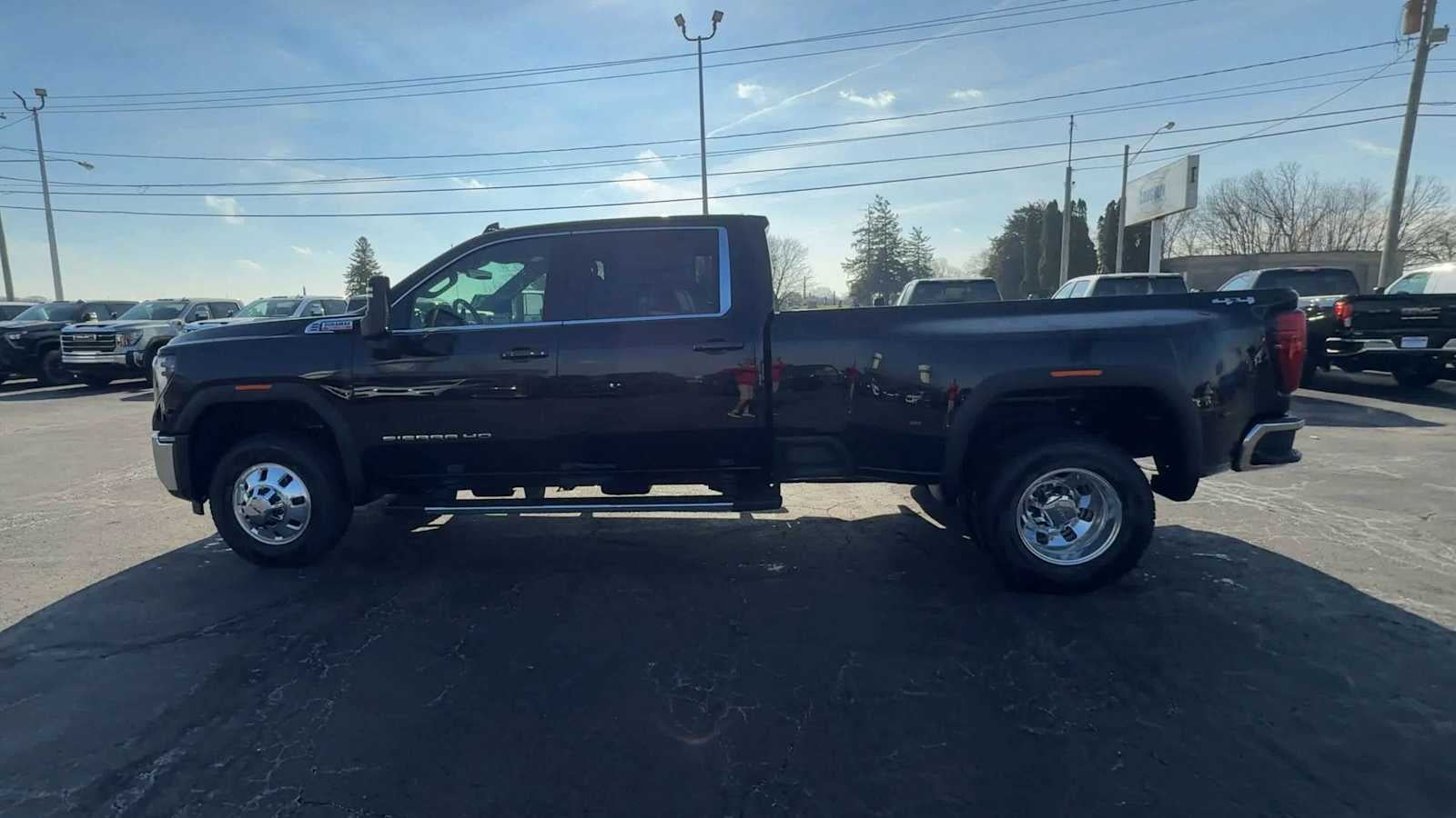 2026 GMC Sierra 3500 HD SLE DRW